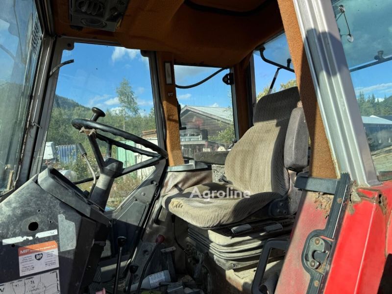 Fichier:MF690-Agroline.fr-wheel-tractor-Massey-Ferguson-690---1788304524093461876 big--26090201275110196300.jpg